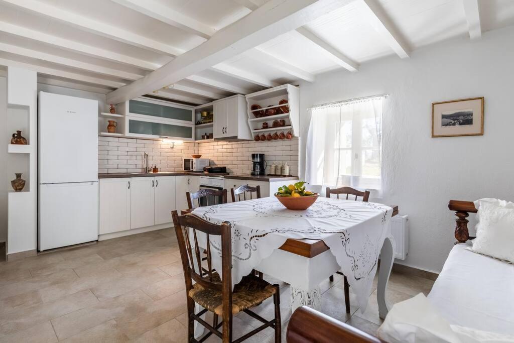 Villa Ambeli Скопелос Экстерьер фото